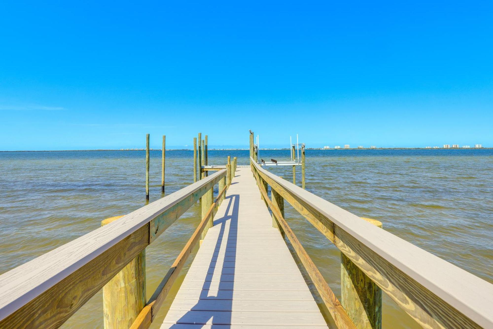 Sleek Fort Pierce Vacation Rental With Private Dock! 외부 사진