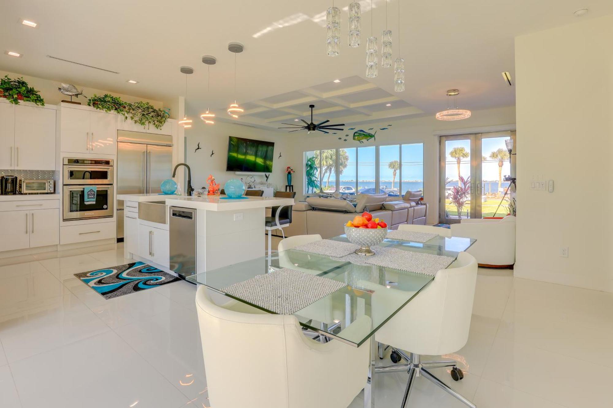 Sleek Fort Pierce Vacation Rental With Private Dock! 외부 사진