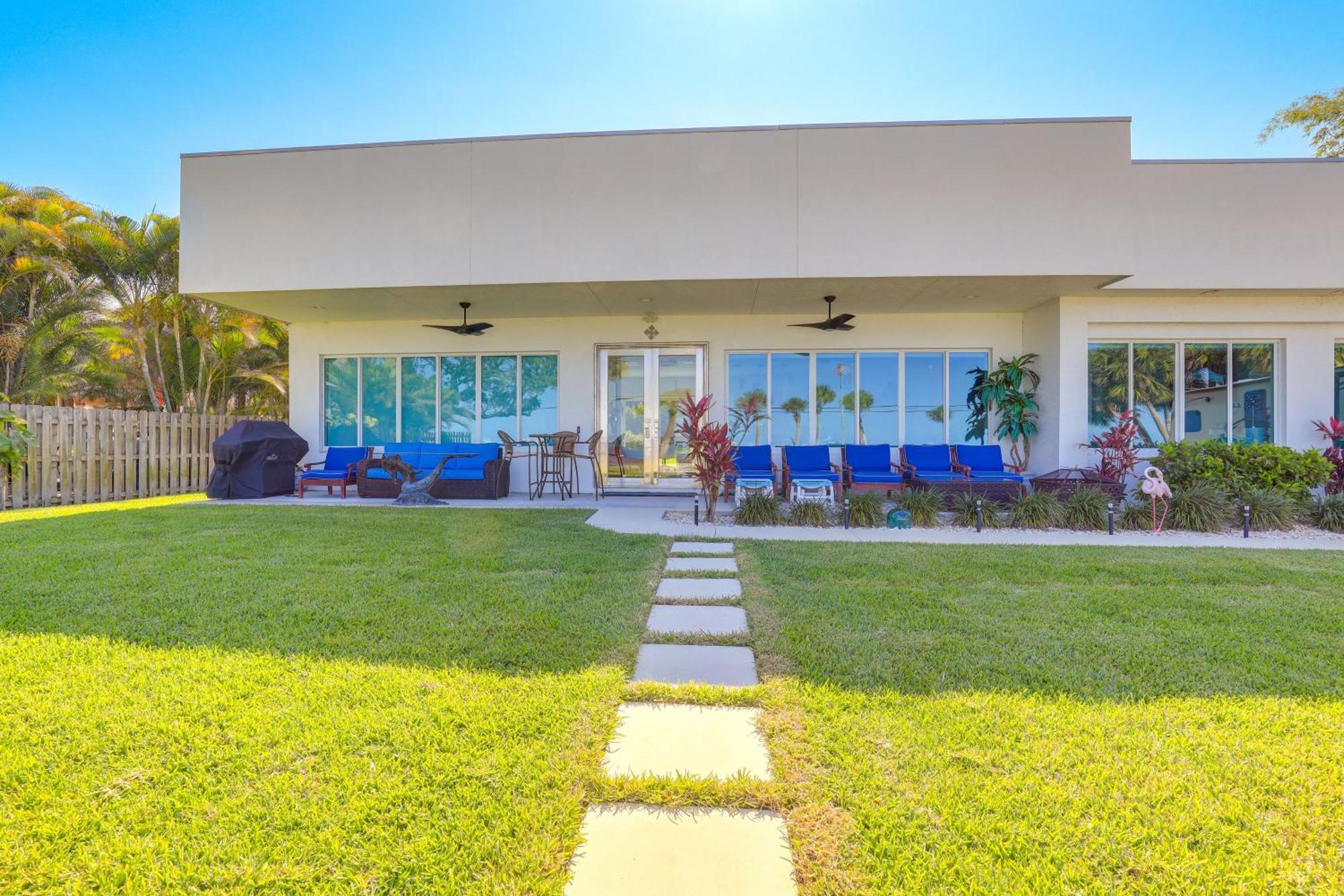 Sleek Fort Pierce Vacation Rental With Private Dock! 외부 사진